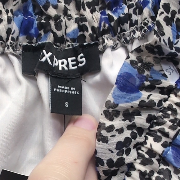 NWT Express Cottage Core Floral Blue and White Women's Dress - Picture 5 of 9